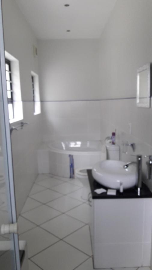 Ahoy Boutique Guest House Port Elizabeth Eksteriør bilde